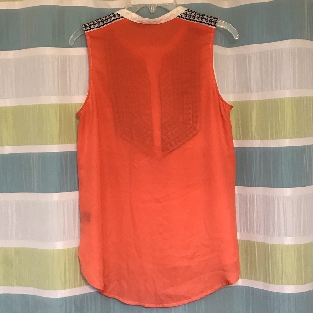 Ark & Co. Blouse Sleeveless Embroidered Sz Med - Picture 6 of 8